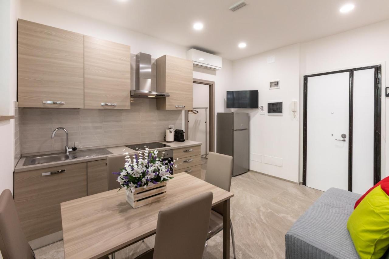 Le Case Di Anna - Holiday Home Рим Екстер'єр фото